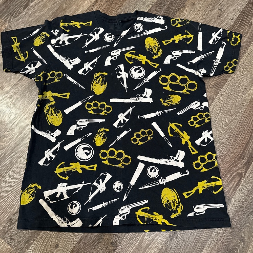 Dragon tee